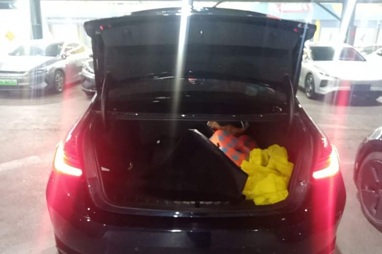 Used BMW i3 2024 eDrive 35 L Trunk