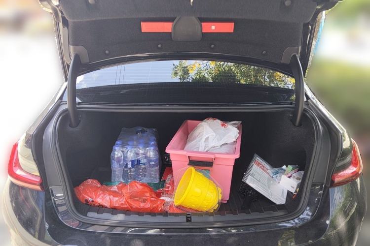 Used BMW i3 2024 eDrive 35 L Trunk