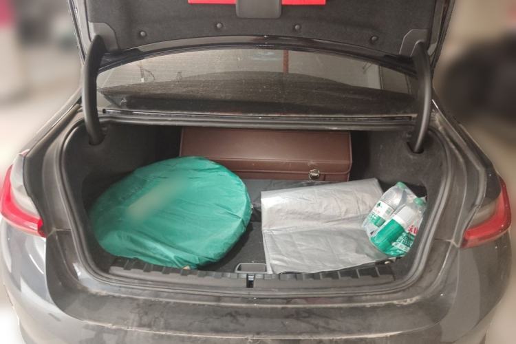 Used BMW i3 2024 eDrive 35 L Trunk