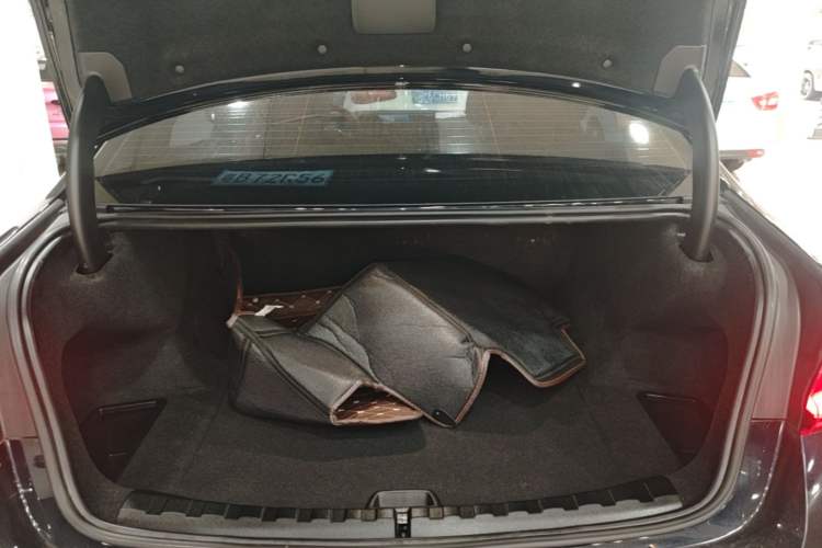 Used BMW i3 2024 eDrive 35 L Trunk