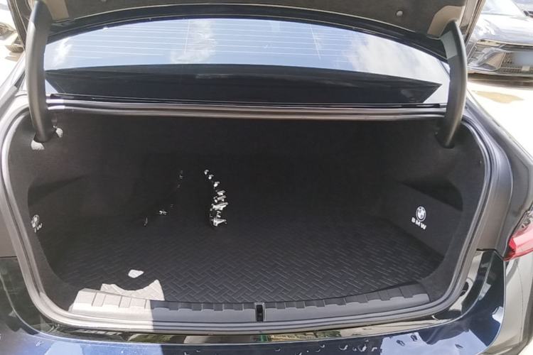 Used BMW i3 2024 eDrive 35 L Trunk