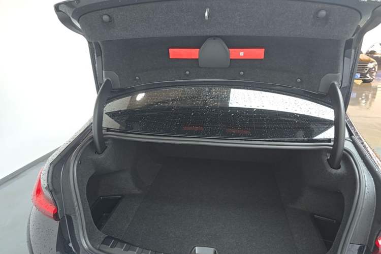 Used BMW i3 2024 eDrive 35 L Trunk