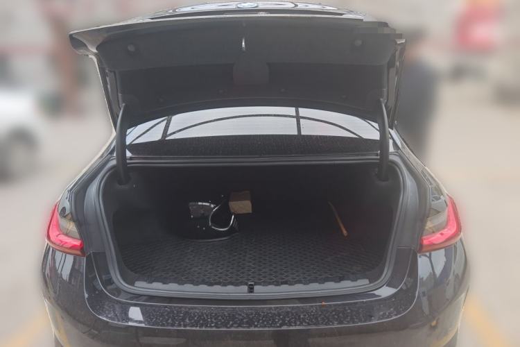 Used BMW i3 2024 eDrive 35 L Trunk