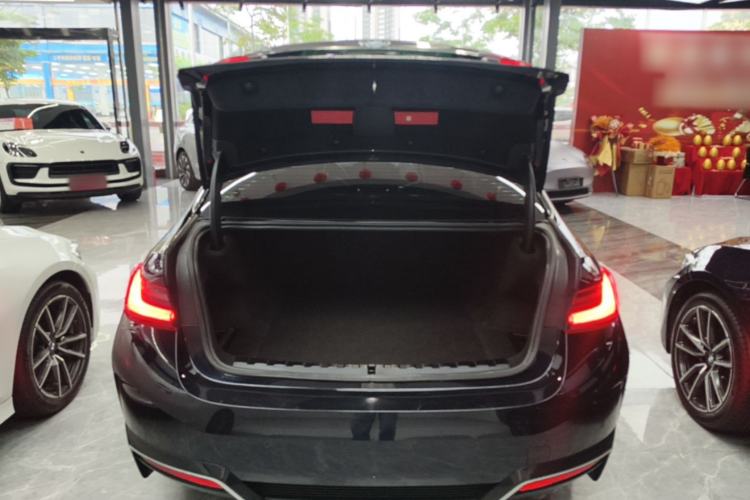 Used BMW i3 2024 eDrive 35 L Trunk