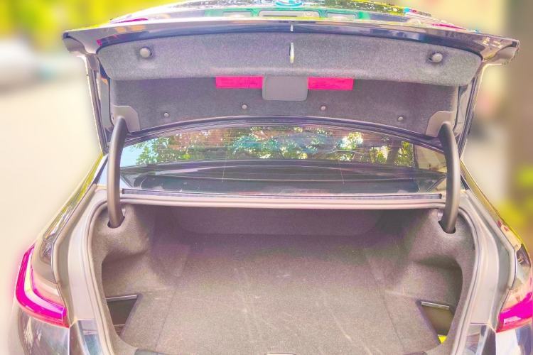 Used BMW i3 2024 eDrive 35 L Trunk