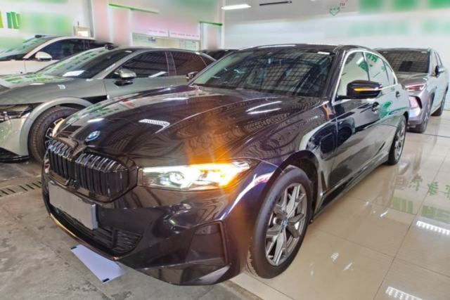 Ojetý BMW i3 2024 eDrive 35 L