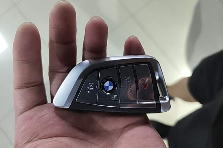 Used BMW i3 2024 eDrive 35 L Vehicle Key