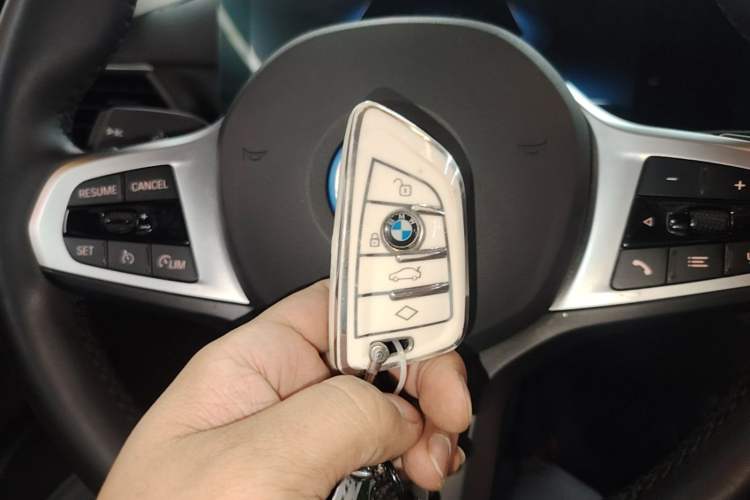 Used BMW i3 2024 eDrive 35 L Vehicle Key