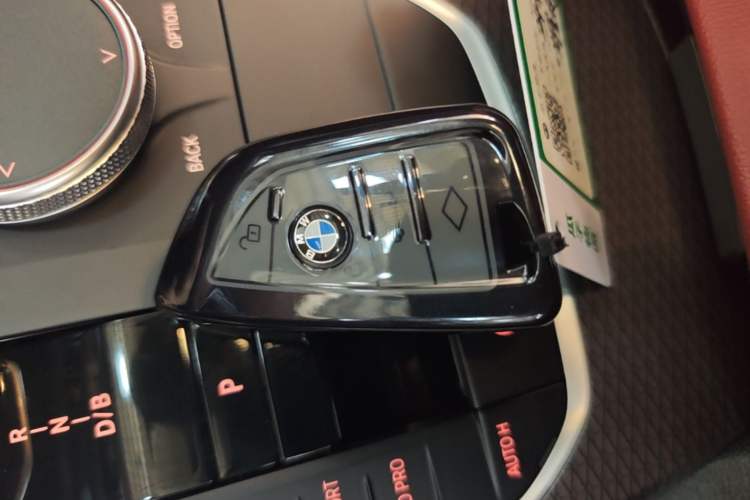 Used BMW i3 2024 eDrive 40 L Midnight Sports Package Vehicle Key
