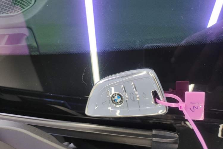 Used BMW i3 2024 eDrive 35 L Vehicle Key