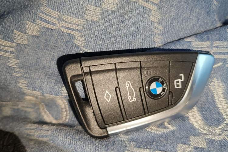 Used BMW i3 2024 eDrive 35 L Vehicle Key