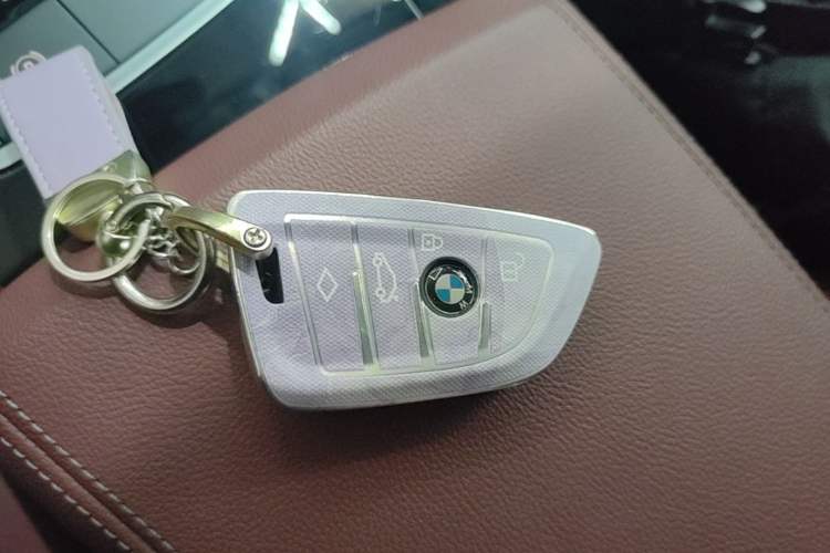 Used BMW i3 2024 eDrive 35 L Vehicle Key