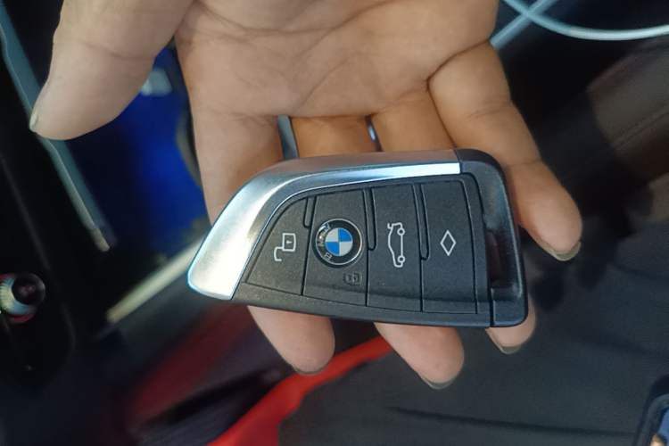 Used BMW i3 2024 eDrive 40 L Midnight Sports Package Vehicle Key