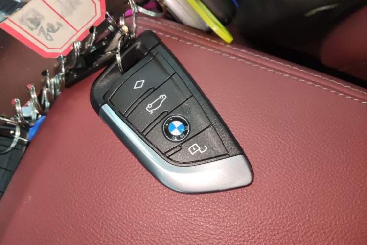 Used BMW i3 2024 eDrive 40 L Midnight Sports Package Vehicle Key