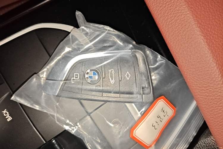 Used BMW i3 2024 eDrive 35 L Vehicle Key
