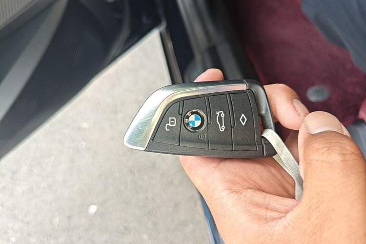 Used BMW i3 2024 eDrive 35 L Vehicle Key