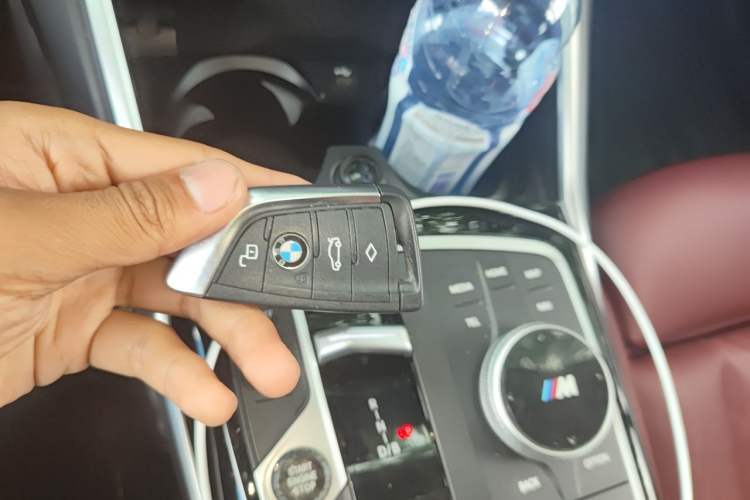Used BMW i3 2024 eDrive 35 L Vehicle Key