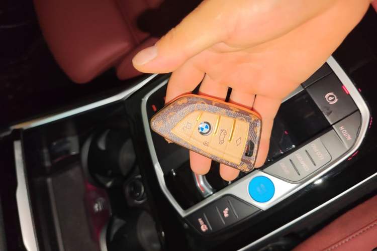 Used BMW i3 2024 eDrive 35 L Vehicle Key