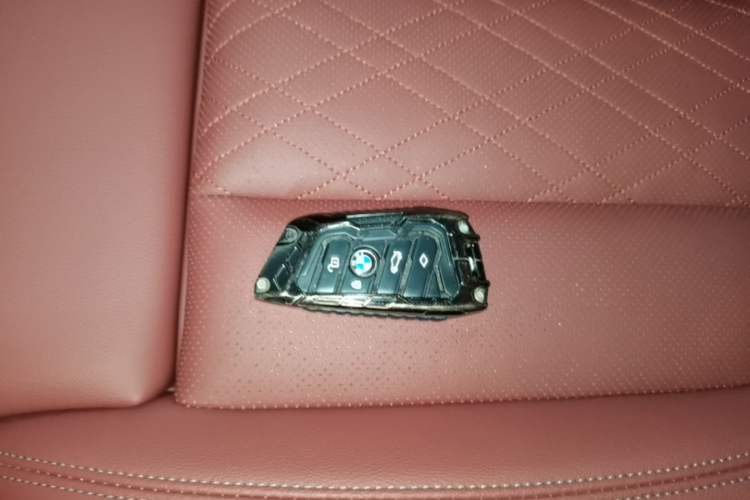 Used BMW i3 2024 eDrive 35 L Vehicle Key