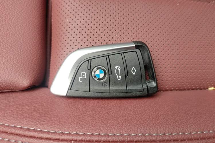 Used BMW i3 2024 eDrive 35 L Vehicle Key
