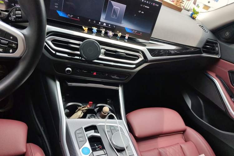 Used BMW i3 2024 eDrive 40 L Midnight Sports Package Audio And AC Panel