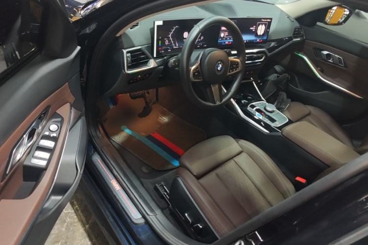 Used BMW i3 2024 eDrive 35 L Driver Seat