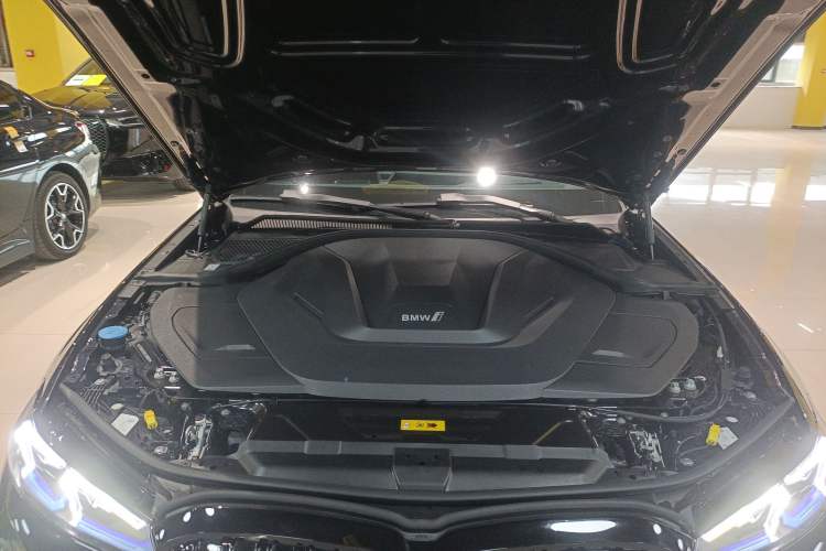 Used BMW i3 2024 eDrive 40 L Midnight Sports Package Engine Bay