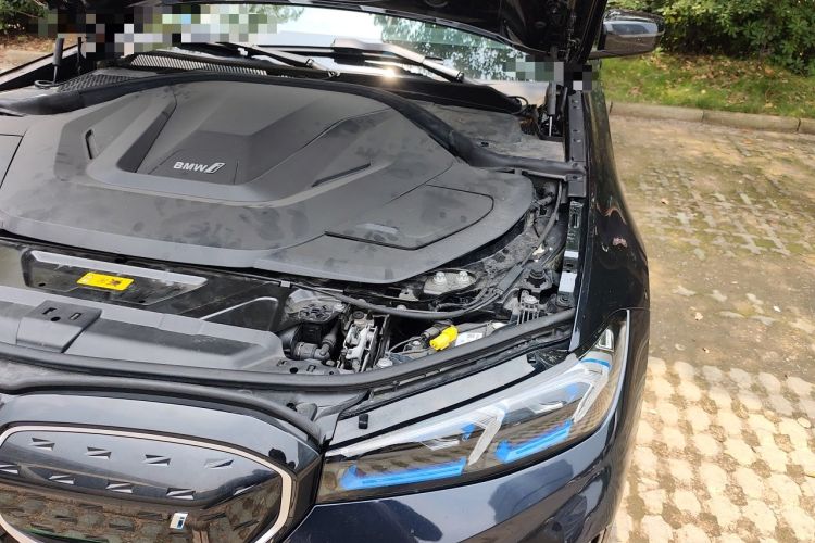 Used BMW i3 2024 eDrive 40 L Midnight Sports Package Engine Bay Left