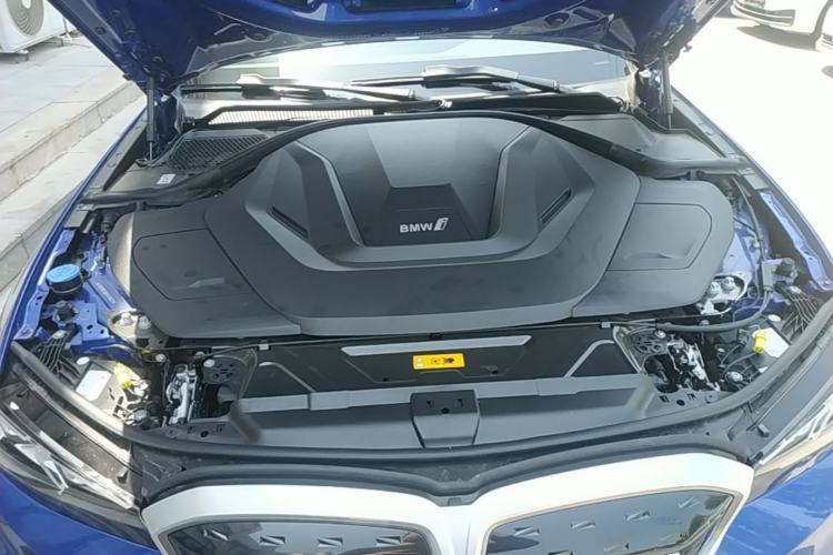 Used BMW i3 2024 eDrive 35 L Engine Bay