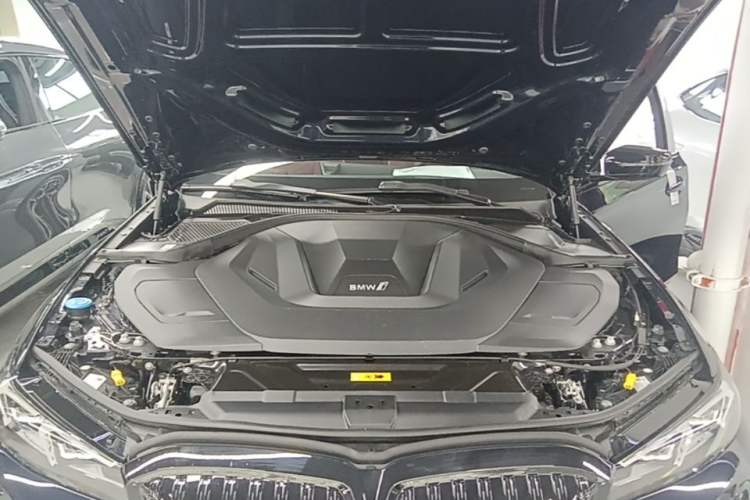 Used BMW i3 2024 eDrive 40 L Midnight Edition Engine Bay
