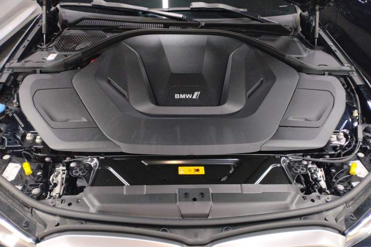 Used BMW i3 2024 eDrive 35 L Engine Bay