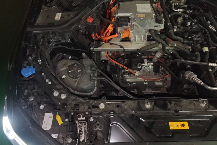 Used BMW i3 2024 eDrive 40 L Midnight Edition Engine Bay Right
