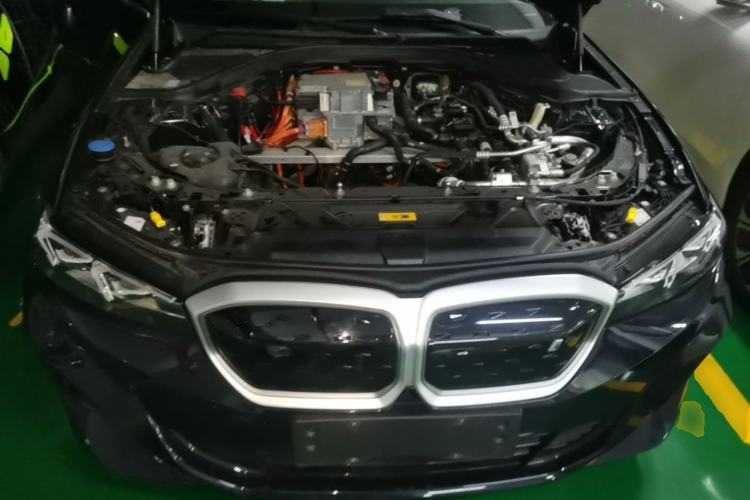 Used BMW i3 2024 eDrive 35 L Engine Bay