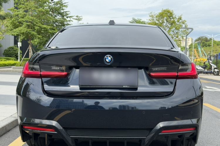 Used BMW i3 2024 eDrive 35 L Exterior 1