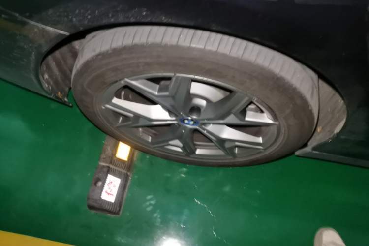 Used BMW i3 2024 eDrive 35 L Exterior 5