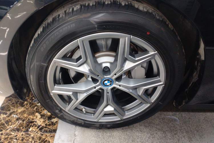 Used BMW i3 2024 eDrive 35 L Exterior 7