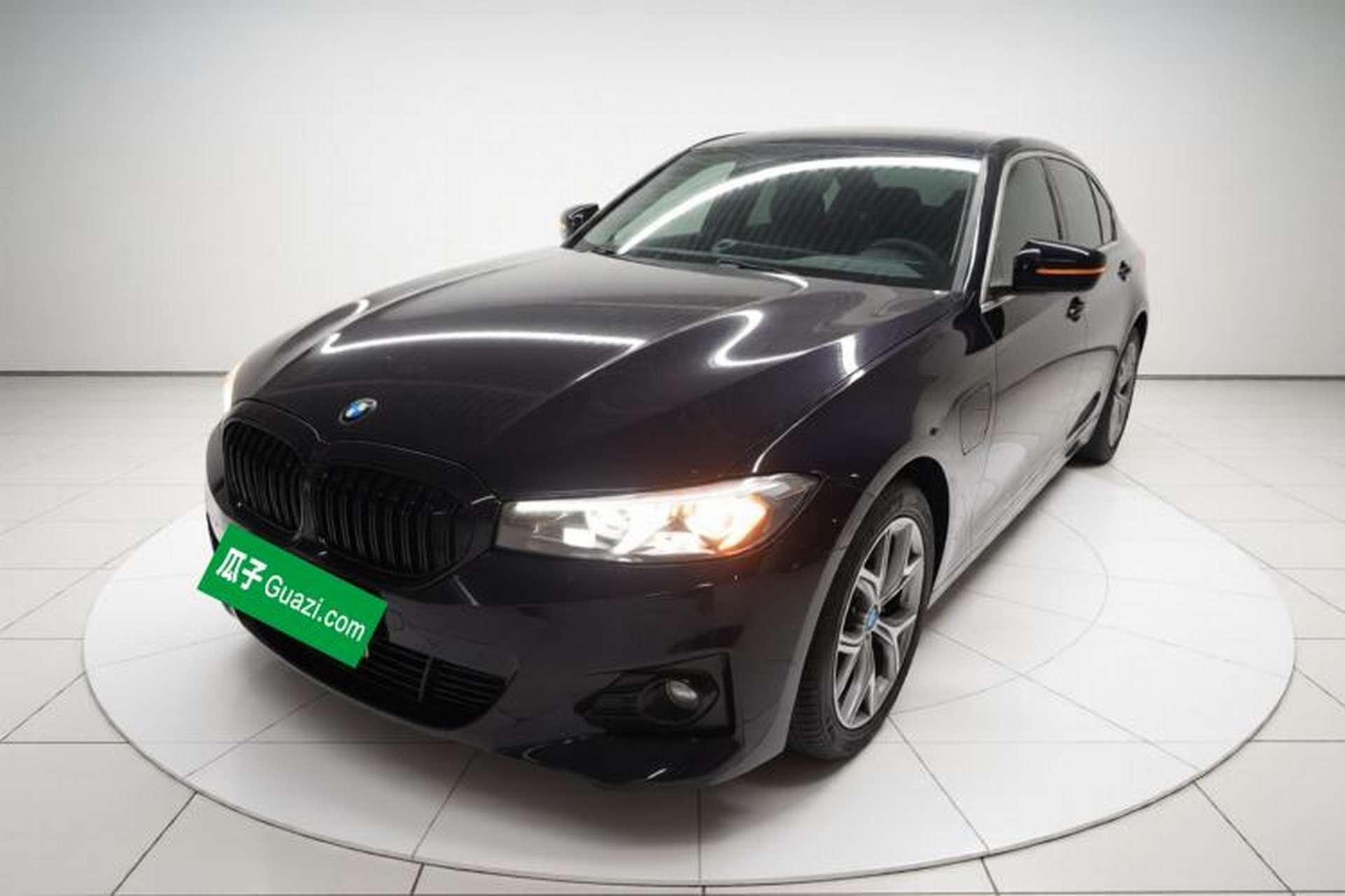 Used BMW i3 2024 eDrive 35 L Front Left 45 Deg