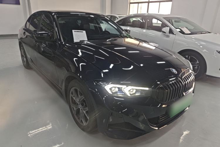 Used BMW i3 2024 eDrive 35 L Front Right 45 Deg