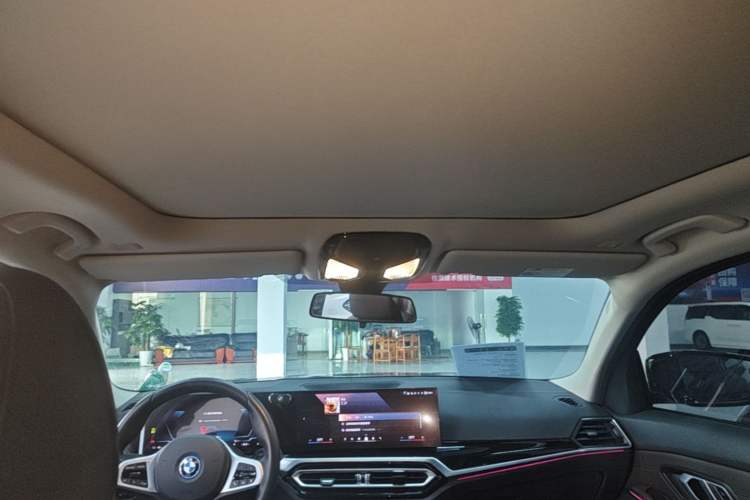 Used BMW i3 2024 eDrive 35 L Headliner