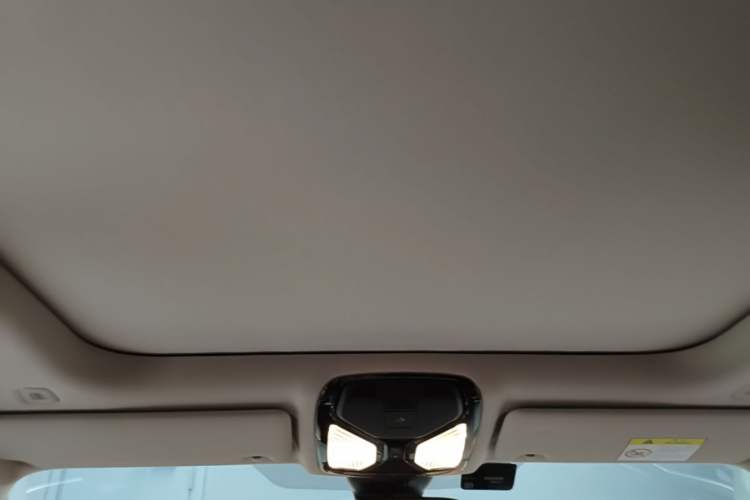 Used BMW i3 2024 eDrive 35 L Headliner