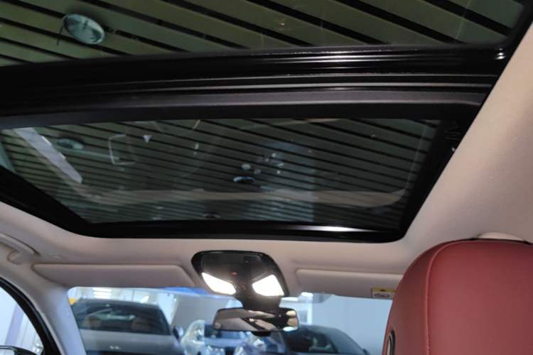 Used BMW i3 2024 eDrive 35 L Headliner