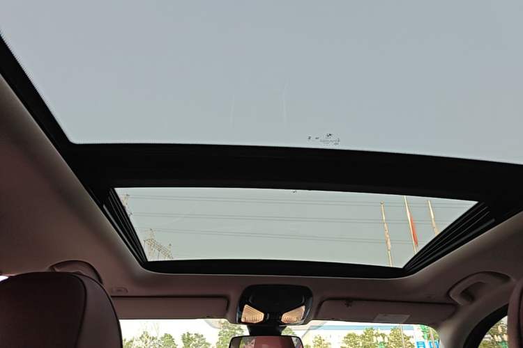 Used BMW i3 2024 eDrive 35 L Headliner