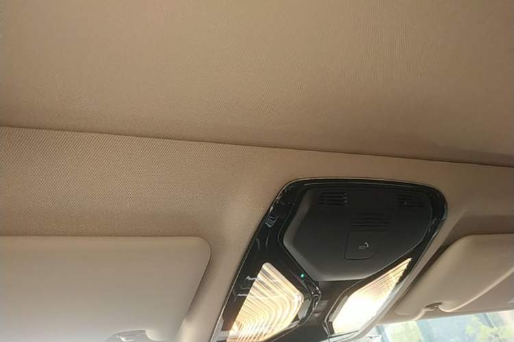 Used BMW i3 2024 eDrive 35 L Headliner