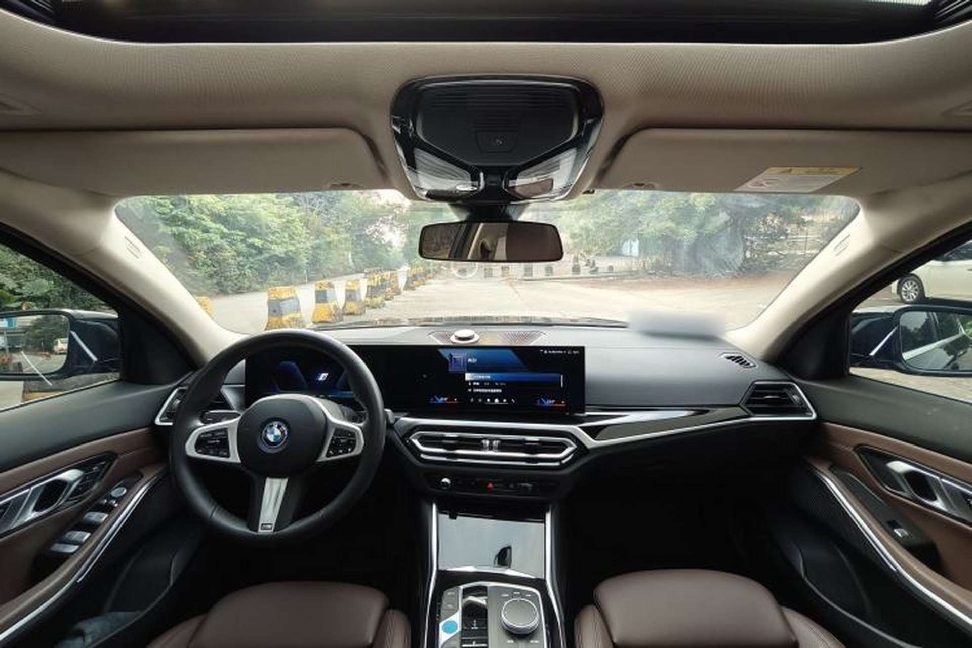 Used BMW i3 2024 eDrive 35 L Interior 2
