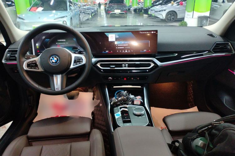 Used BMW i3 2024 eDrive 35 L Interior 2