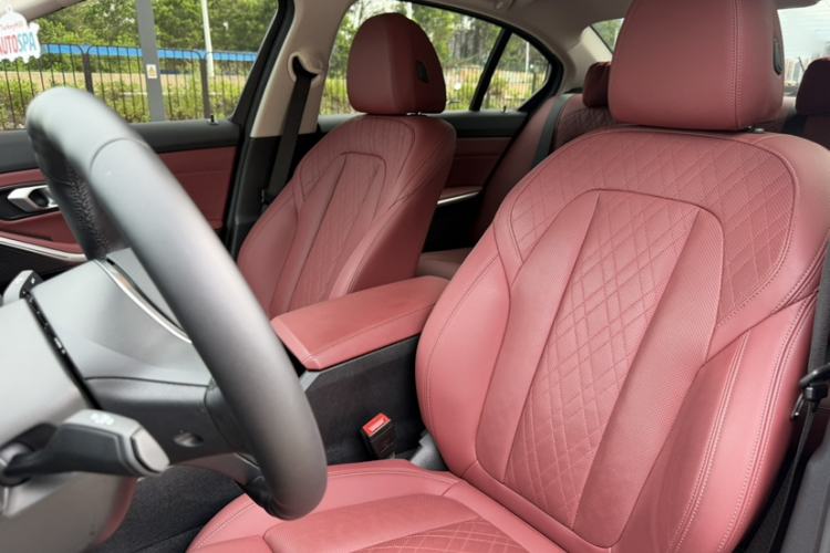 Used BMW i3 2024 eDrive 35 L Interior 3