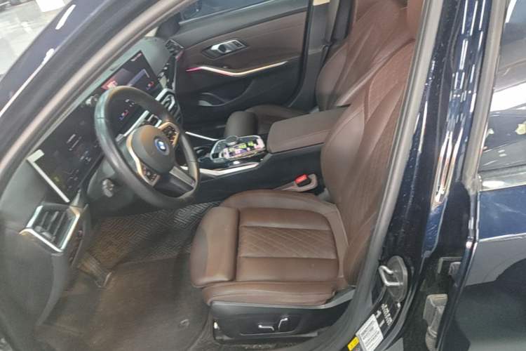 Used BMW i3 2024 eDrive 35 L Left Front Seat