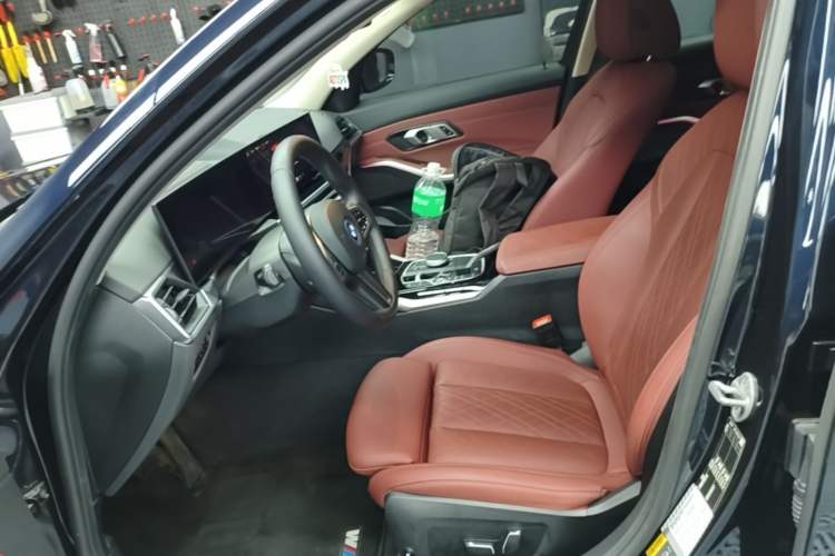 Used BMW i3 2024 eDrive 35 L Left Front Seat