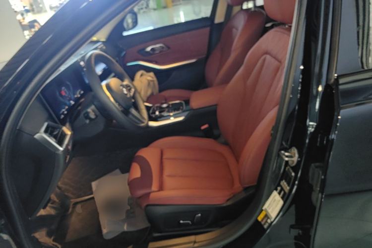 Used BMW i3 2024 eDrive 35 L Left Front Seat