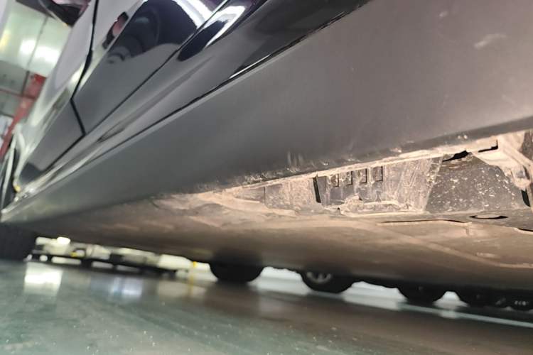 Used BMW i3 2024 eDrive 35 L Left Side Sill